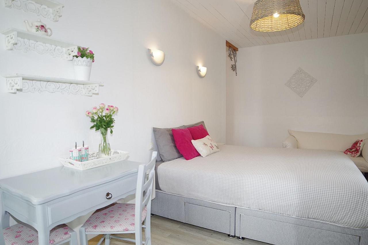 Les 4 Saisons Bed & Breakfast Graye-sur-Mer Exterior photo