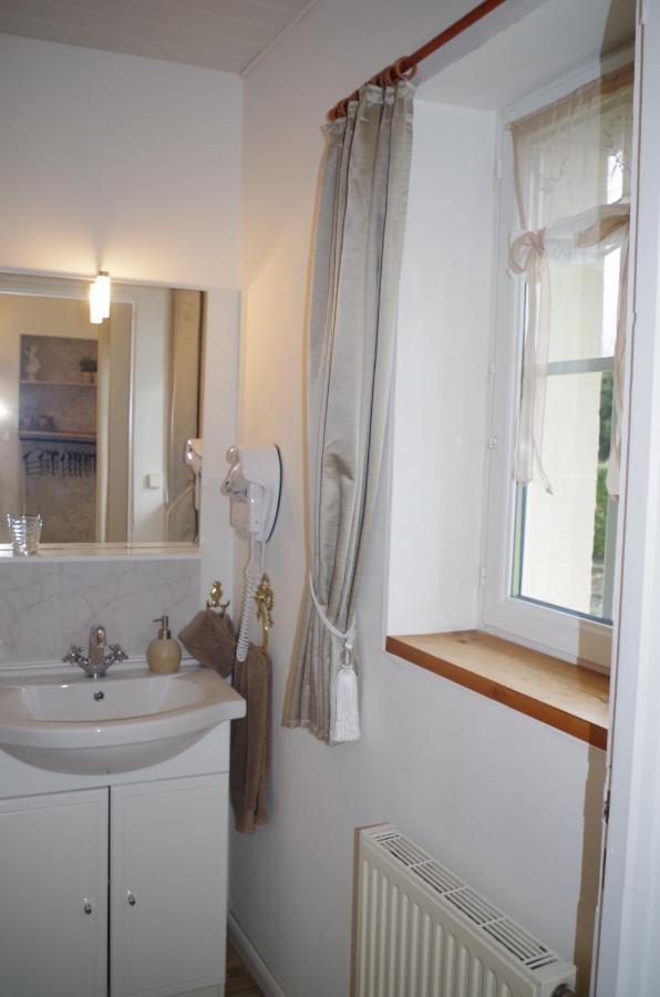 Les 4 Saisons Bed & Breakfast Graye-sur-Mer Exterior photo